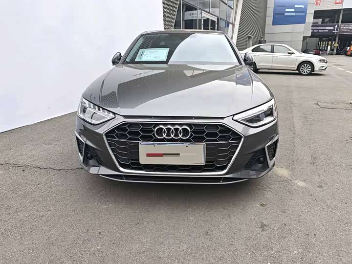 Фото 3 - Audi A4L