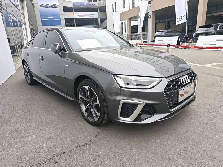 Фото 7 - Audi A4L