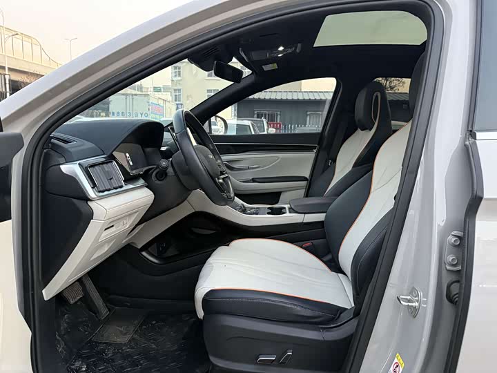 Фото 4 - BYD Song Plus Hybrid/EV