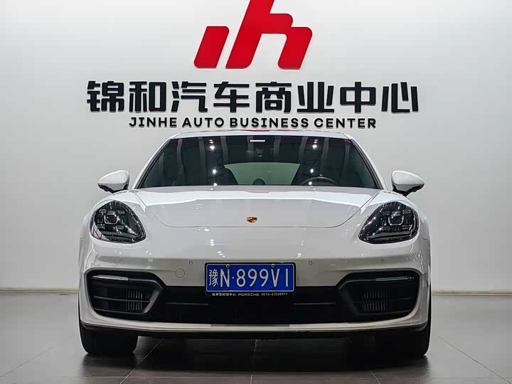 Фото 3 - Porsche Panamera