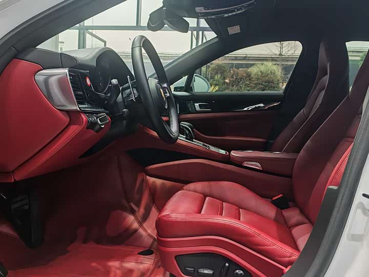 Фото 7 - Porsche Panamera