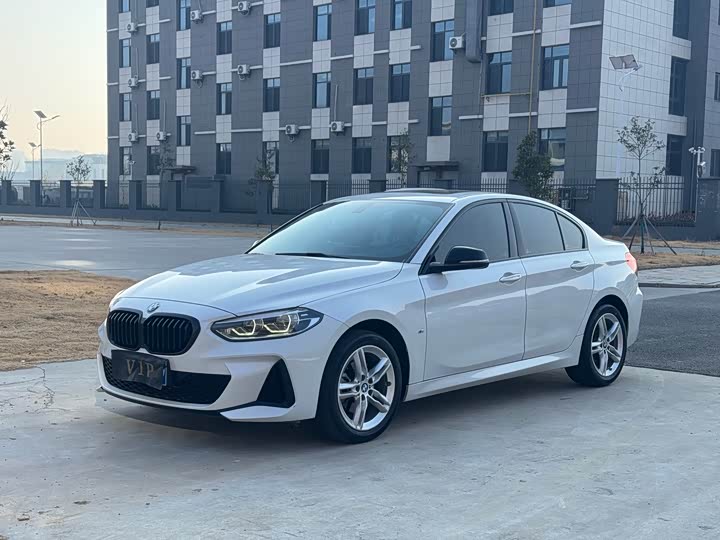 Фото 1 - BMW 1 Series