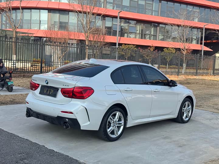 Фото 6 - BMW 1 Series