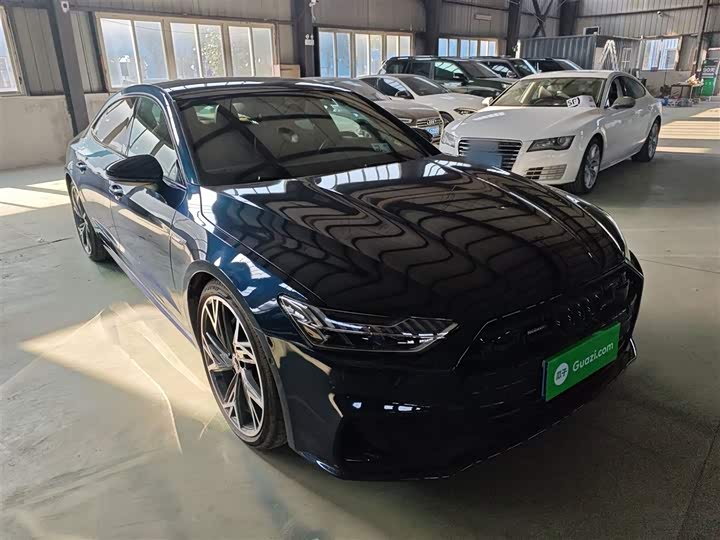 Фото 4 - Audi A7L