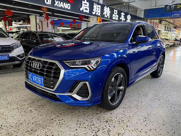 Фото 1 - Audi Q3