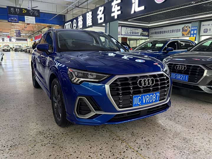 Фото 3 - Audi Q3