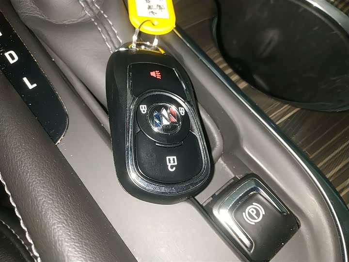 Фото 9 - Buick Envision Plus