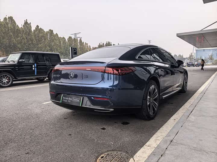 Фото 7 - Mercedes-Benz EQS