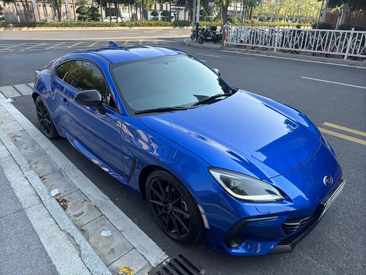 Фото 3 - Subaru BRZ