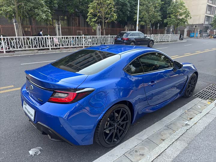 Фото 6 - Subaru BRZ