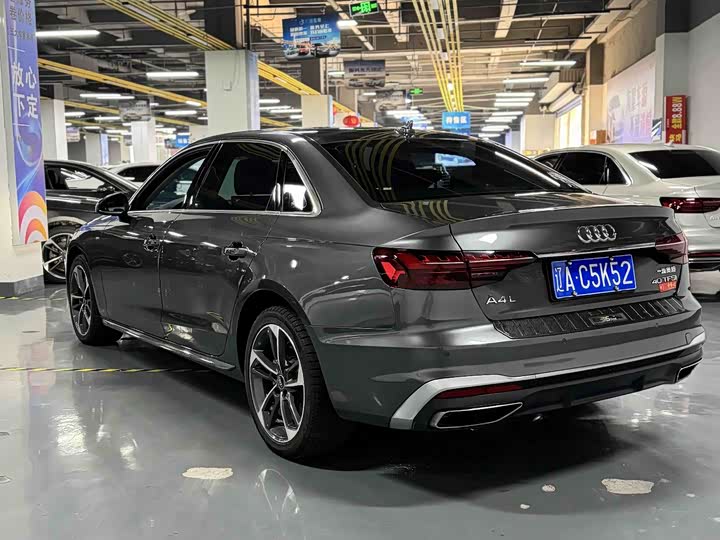 Фото 7 - Audi A4L