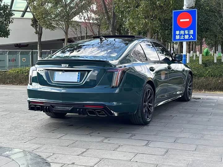 Фото 7 - Cadillac CT5