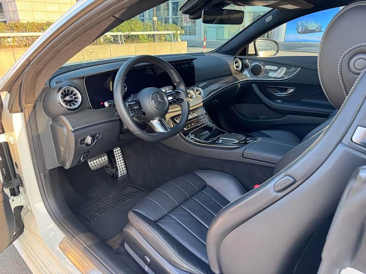 Photo 6 - Mercedes-Benz E-Class