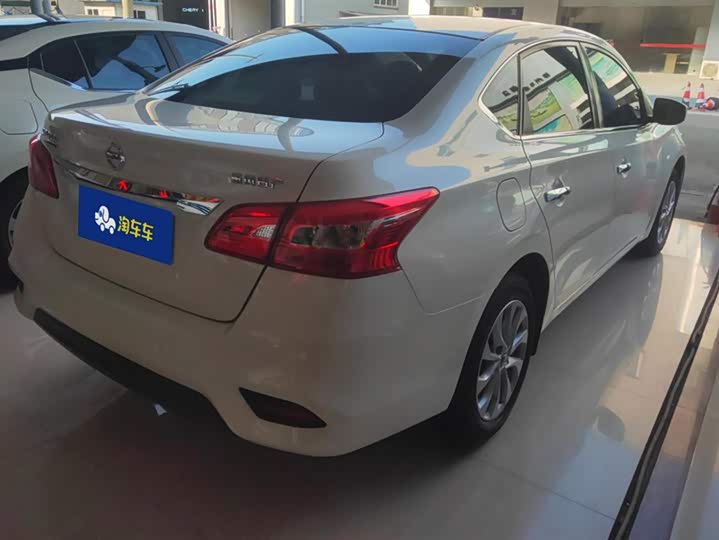 Фото 3 - Nissan Sylphy