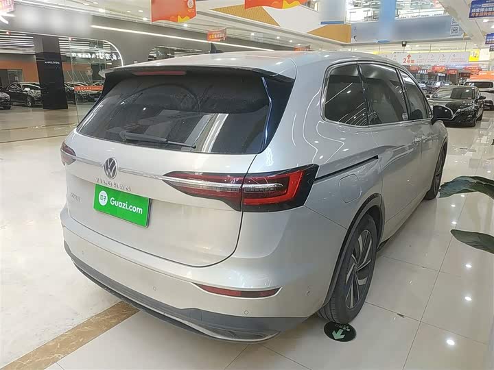 Фото 7 - Volkswagen Viloran