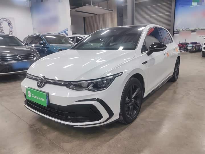 Фото 1 - Volkswagen Golf