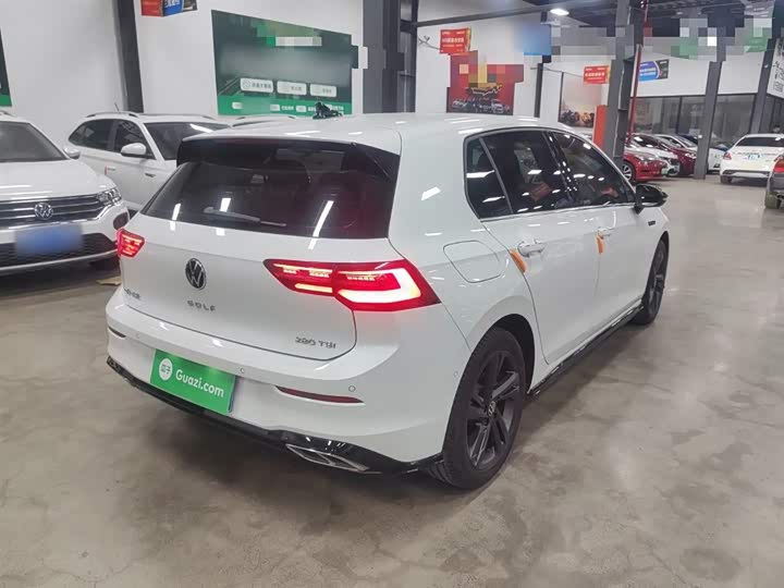 Фото 7 - Volkswagen Golf