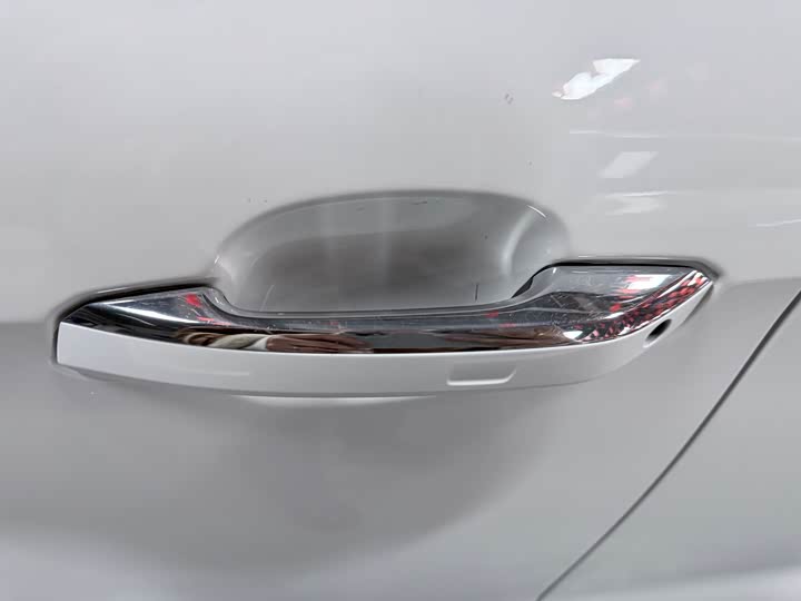 Фото 6 - Audi A4L