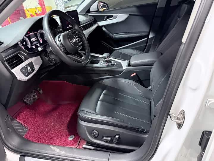 Фото 7 - Audi A4L