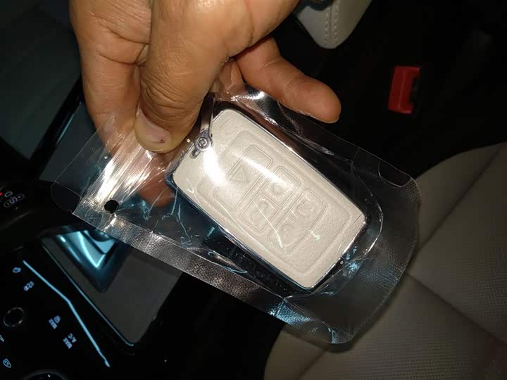 Фото 9 - Land Rover Range Rover Evoque L