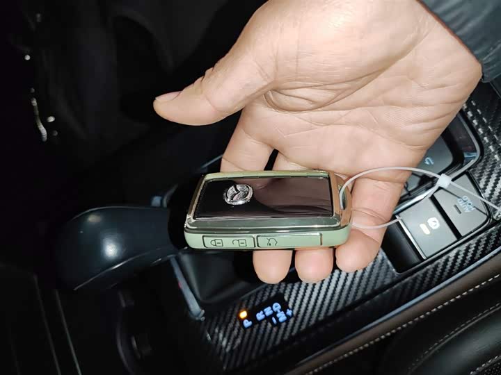 Фото 9 - Mazda CX-30