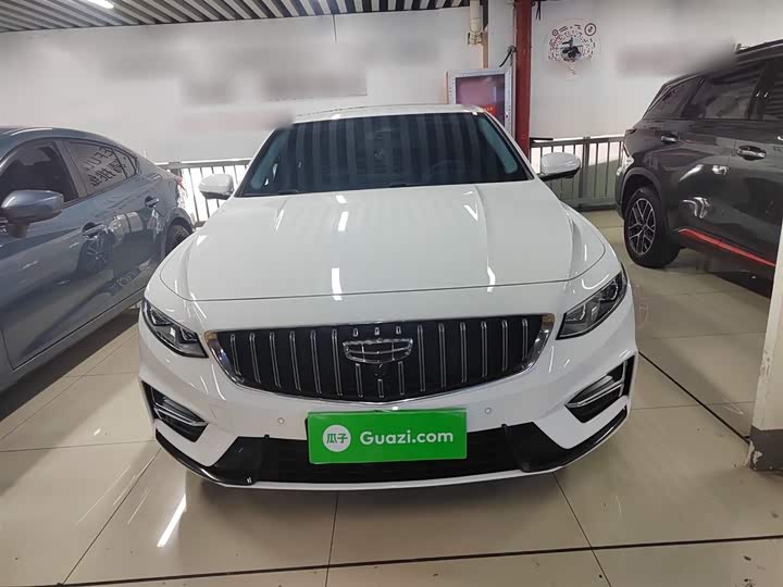 Фото 3 - Geely Preface