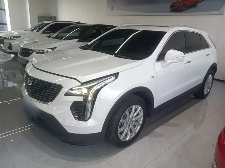 Фото 1 - Cadillac XT4