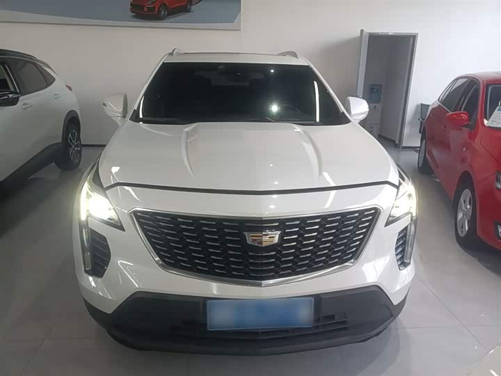 Фото 3 - Cadillac XT4