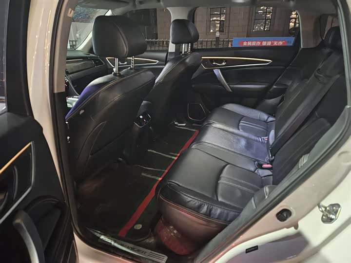 Фото 3 - Honda Avancier