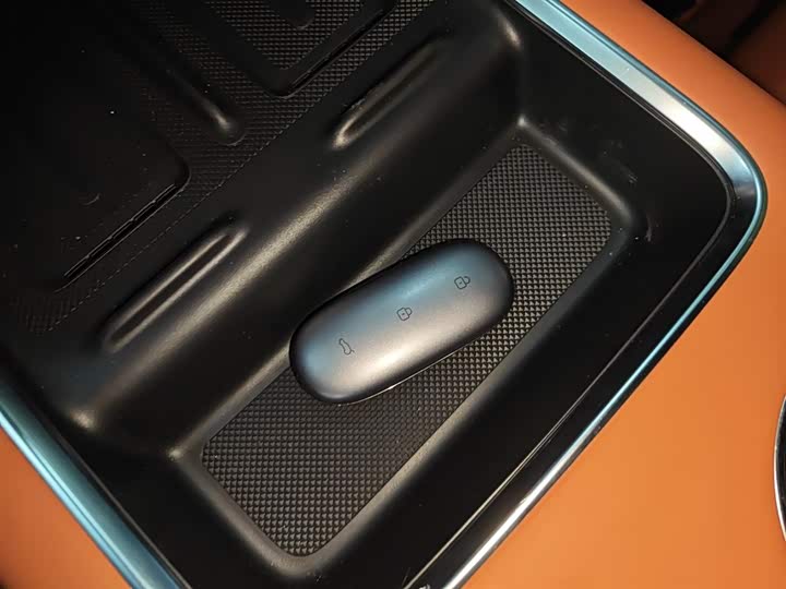 Фото 9 - LiXiang L8