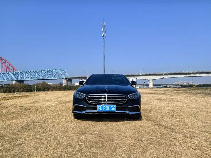 Фото 2 - Mercedes-Benz E-Class