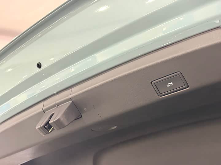 Фото 9 - Volkswagen Passat