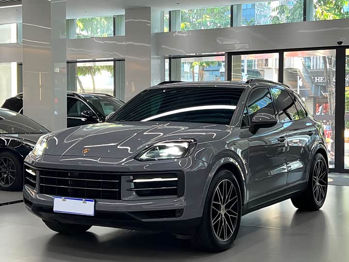 Фото 1 - Porsche Cayenne