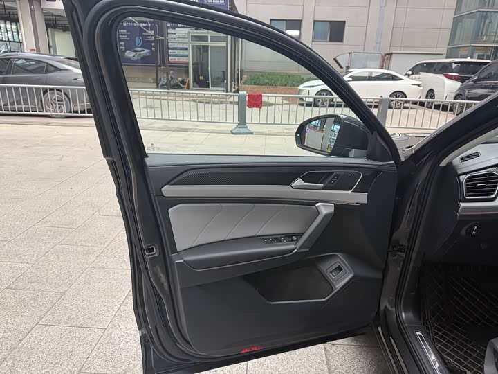 Фото 4 - Volkswagen Tayron