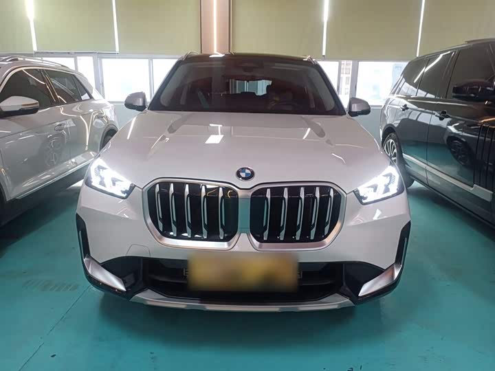 Фото 3 - BMW X1