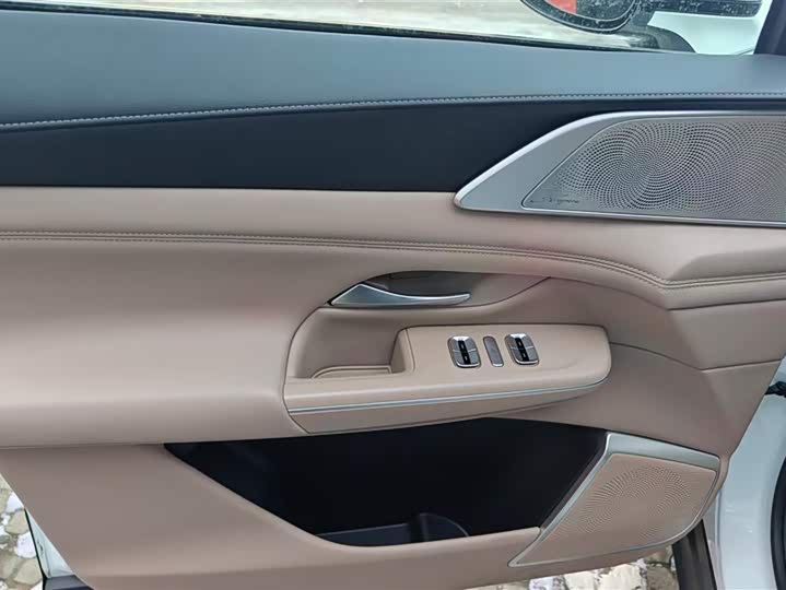 Фото 7 - XPeng G9