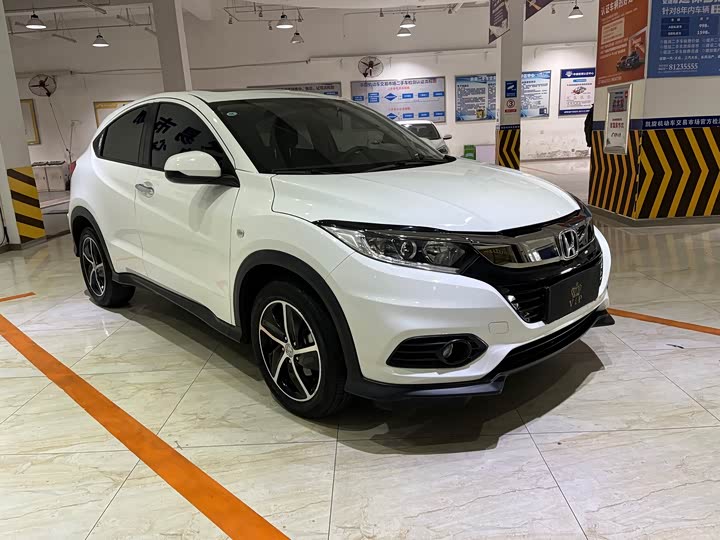 Фото 3 - Honda Vezel