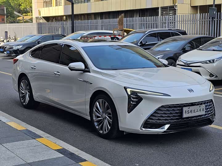 Фото 2 - Buick LaCrosse