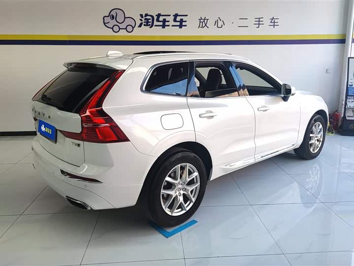 Фото 3 - Volvo XC60