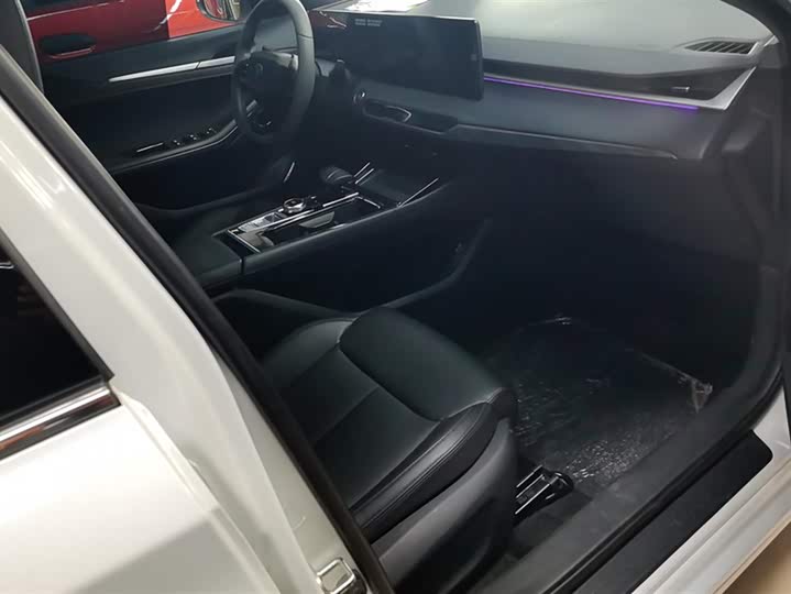 Фото 8 - Changan Raeton Plus