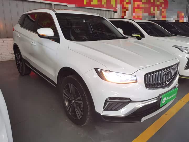 Фото 4 - Geely Atlas