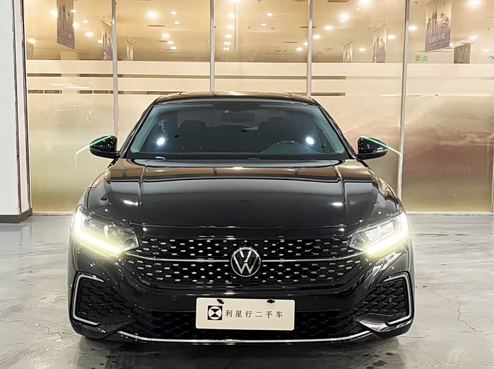 Фото 4 - Volkswagen Passat