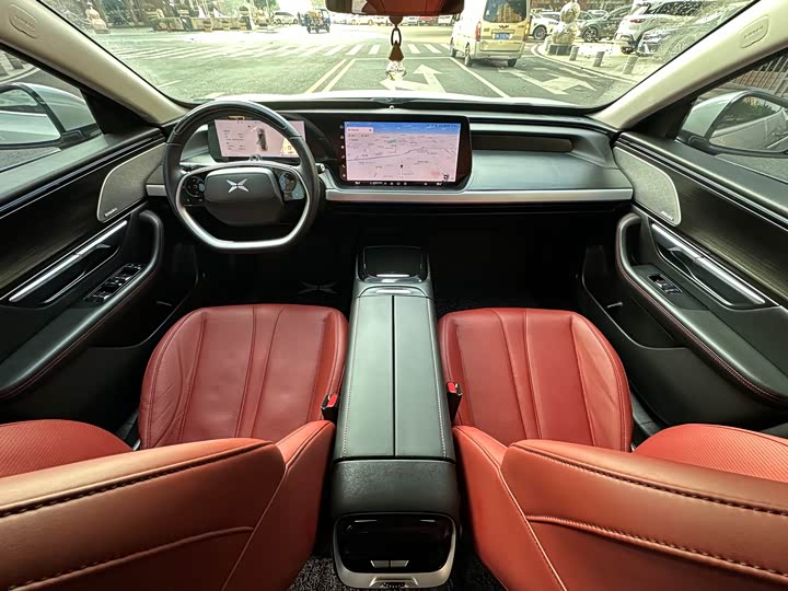 Фото 9 - XPeng P7