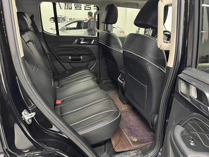 Фото 8 - Tank 300