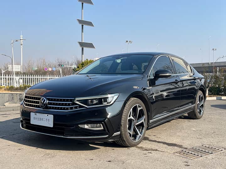 Фото 1 - Volkswagen Magotan