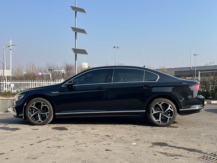 Фото 3 - Volkswagen Magotan