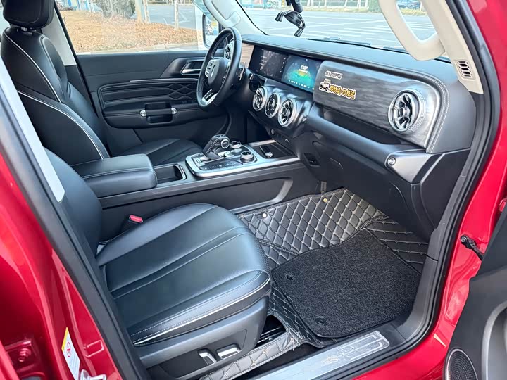 Фото 8 - Tank 300