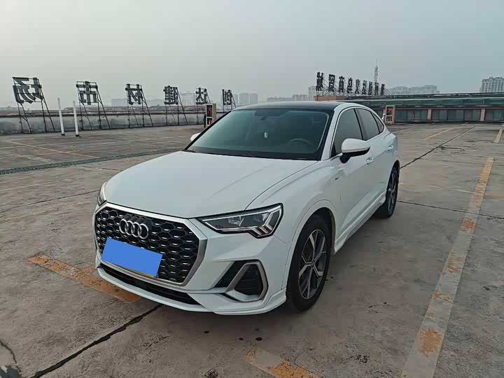 Фото 1 - Audi Q3 Sportback