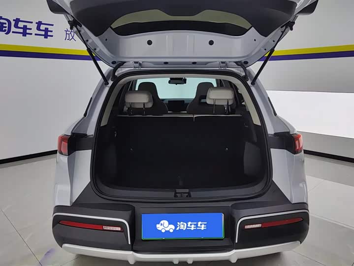 Фото 4 - BYD Yuan Up