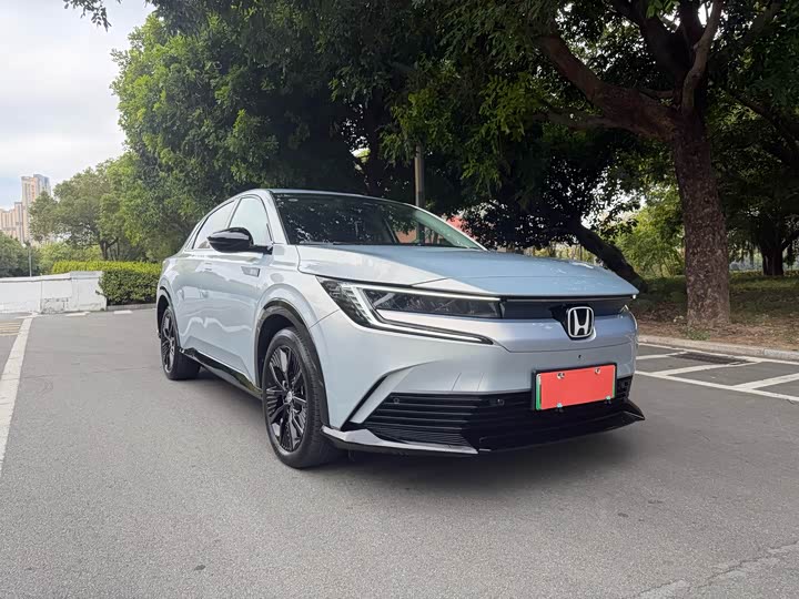 Фото 3 - Honda e:NP2